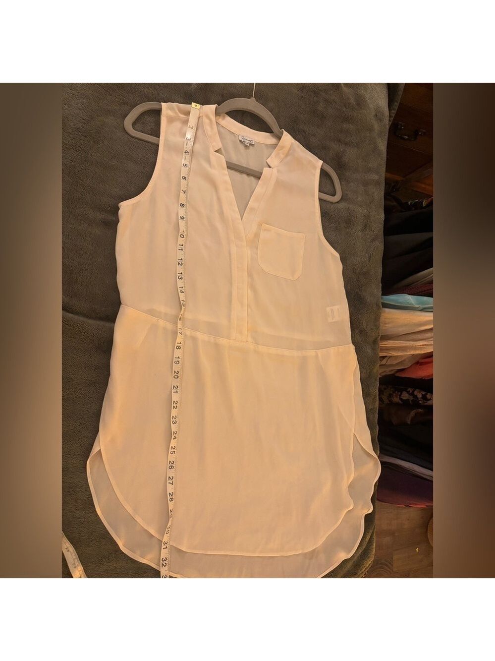 KISMET White Sleeveless Shirt Womens Medium Polyester with Slits on Each Side - Picture 11 of 11